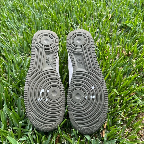 NIKE Air Force 1'07 LV8 Sneaker Phantom/ Cargo Khaki/ Russet men size 8 - Picture 15 of 15